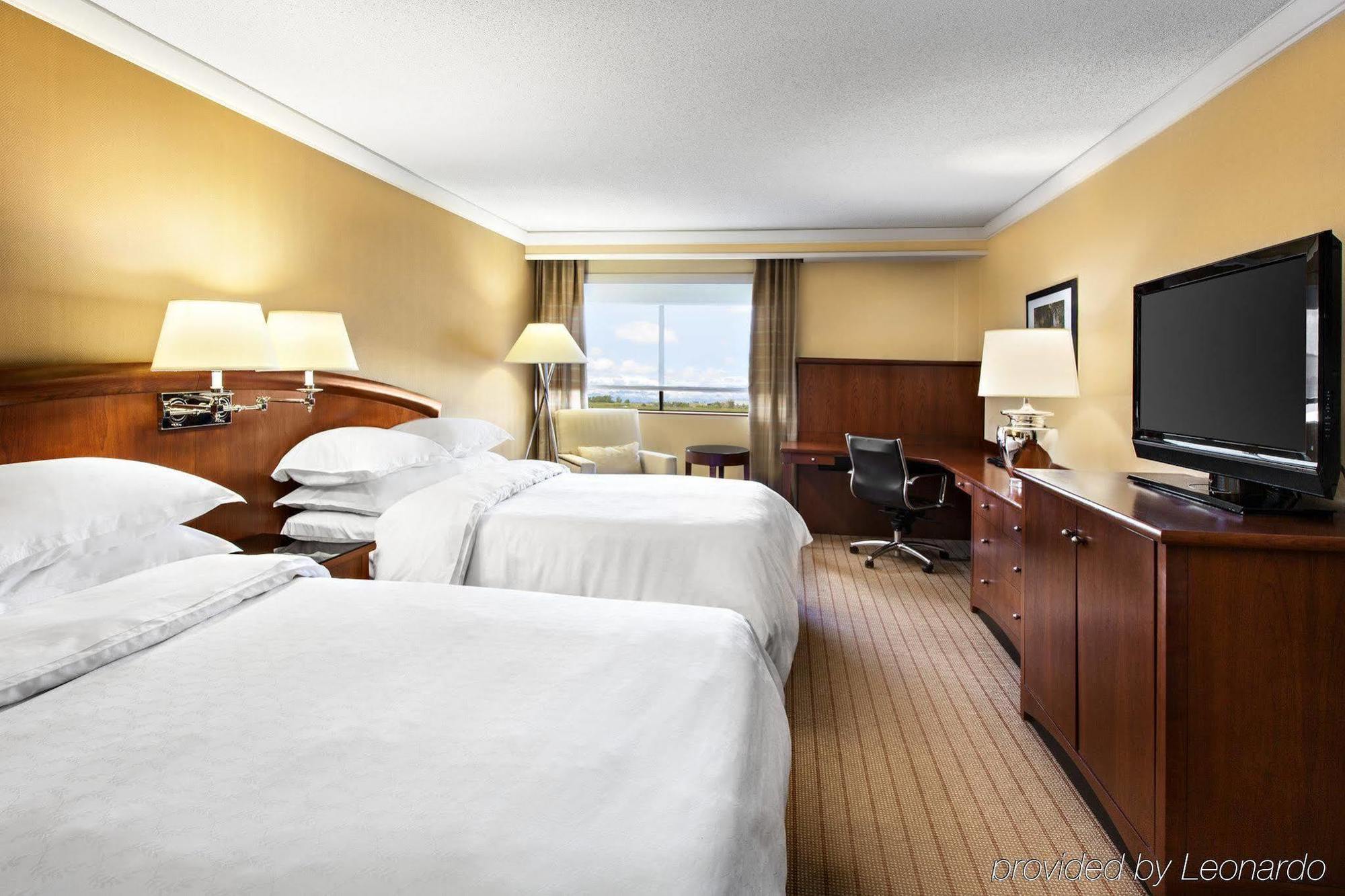 Sheraton Laval Hotel Quarto foto